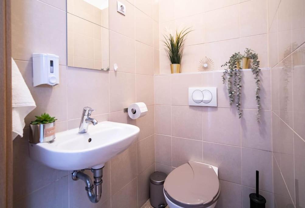 Free Parking! Soho Budapest 304, 4 Ppl, Ac, Fast Wifi, Smart Tv Exterior foto